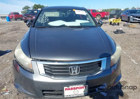 2010 Honda Accord 2.4 Lx z USA, uszkodzony, nr VIN 1HGCP2F3XAA015334